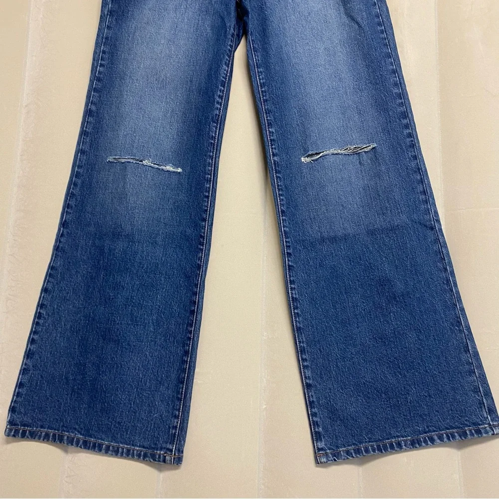 Cleo + Wolf Women’s Jeans 28x32 High Rise Loose Flare Bootcut Distressed NWT